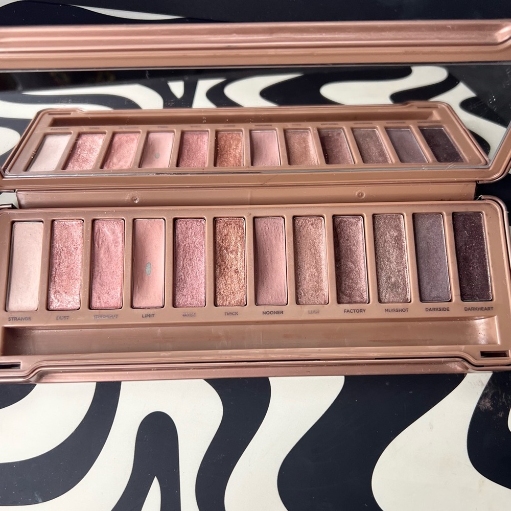 Urban Decay Naked3 Eyeshadow Palette - Pink & Rose Gold Shades